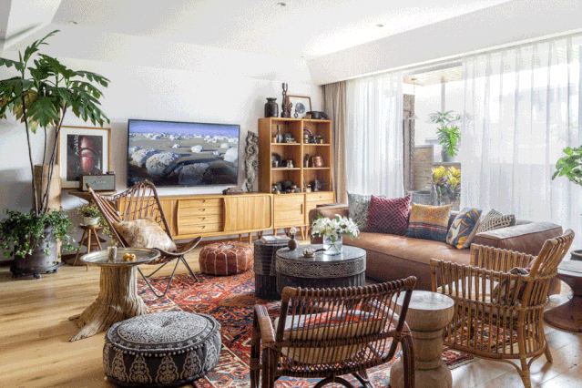 旅行者家中擺滿小物件 不出門體驗各國風(fēng)情